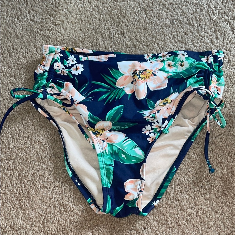 Kona Sol Navy Floral Bikini Bottoms high waisted bottoms scrunched sides small